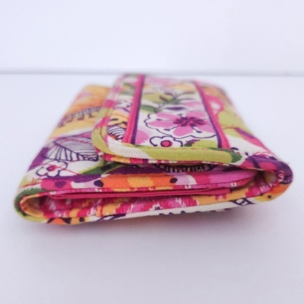 Vera Bradley Pink & Yellow Floral Clementine Trifold Wallet‎ - Picture 6 of 7